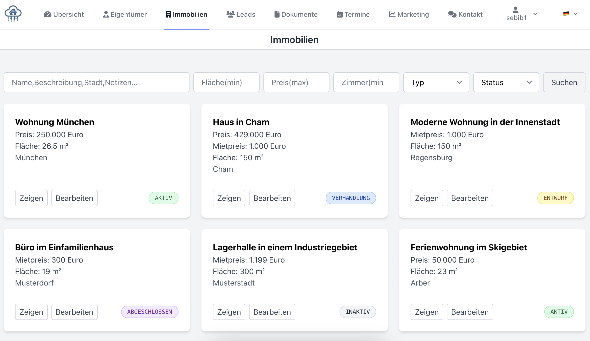 Übersicht der Immobilienverwaltung im PropertyCloudCRM mit Filteroptionen und Status-Anzeige.
